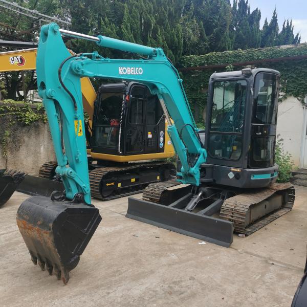 Used Kobelco SK55 Mini Excavator in Shanghai 5000 KG Machine Weight 422 Working