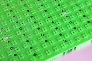 China Thermoplastic Rubber Artificial Grass Drainage Underlay Green For Sport Field factory