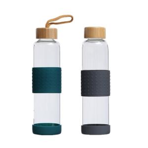 China 400ml Protective School Kids Glass Drinking Bottles With Silicone Cover factory