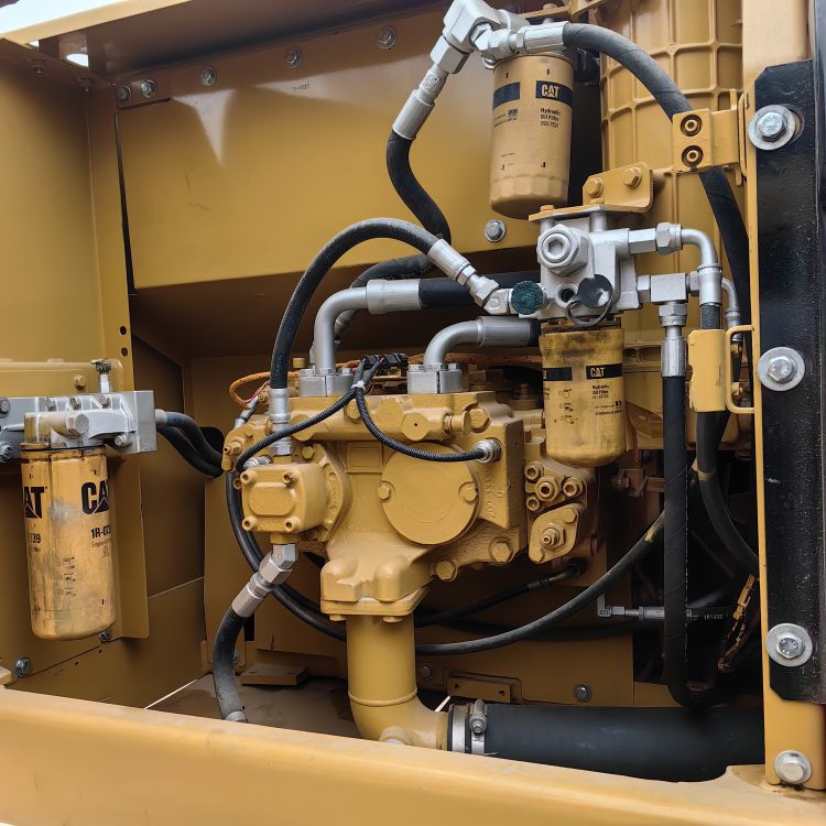 Original Hydraulic Valve Good Condition Secondhand Caterpillar Excavadora Cat 323 DL