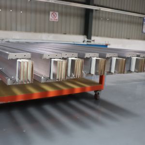 Power Cables Busbar Trunking System Dense Busbar Duct IP54 IP66
