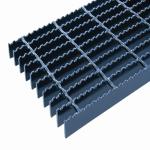 Flat Outdoor Floor 32x5mm Serrated Steel Grating