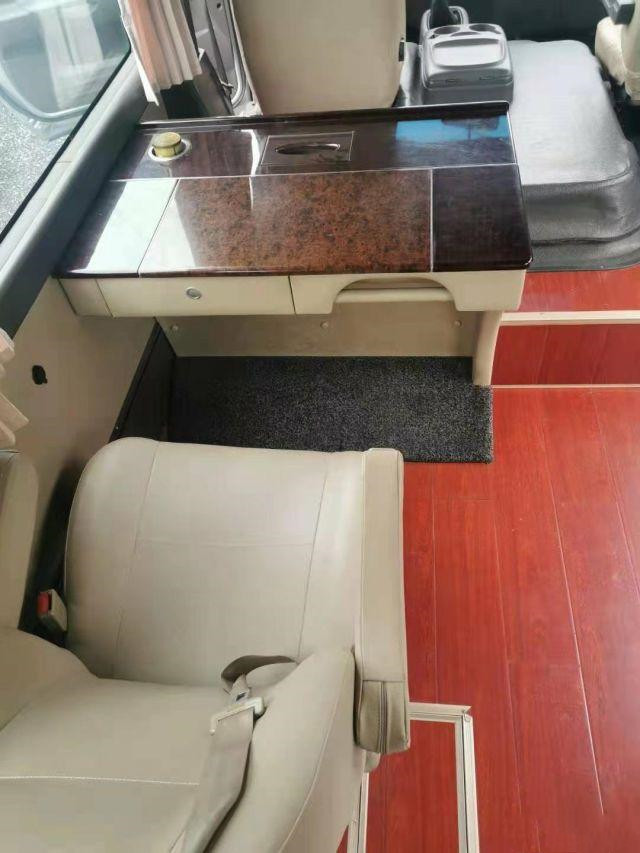 11 Seats Coach Bus Max Diesel Tank Engine Dimensions H-Yundai Origin Used Mini Bus CHM6710 Good Condition