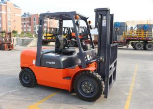 China 4 Ton Balance Weight Type Diesel Forklift Truck With 3M Lifting Height Wholly Integrated Frame on sale