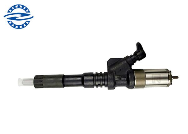 Excavator Engine Parts SA6D125E-3 Diesel Injector Nozzle 095000-0801 6156-11
