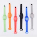 Portable IP67 Bluetooth Beacon Tag , NRF52832 Wristband Beacon