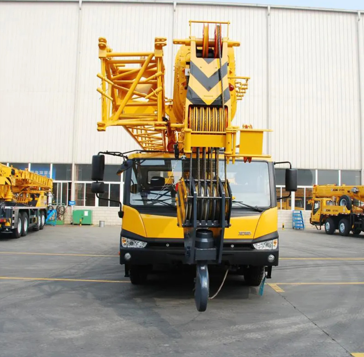 China Hydraulic Mobile Truck Crane 16 Ton 20 Ton 25 Ton 35 Ton 40 Ton 55 Ton For Sale