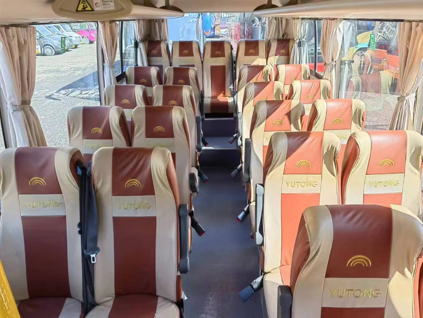 2nd Hand Bus Sealing Windows 28 Seats Single Door Front Engine Used Young Tong Bus ZK6729D