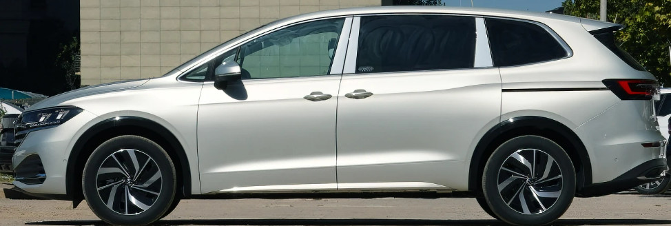 VW VILORAN 2023 380TSI zunchi version 5 Door 7 seats Compact SUV