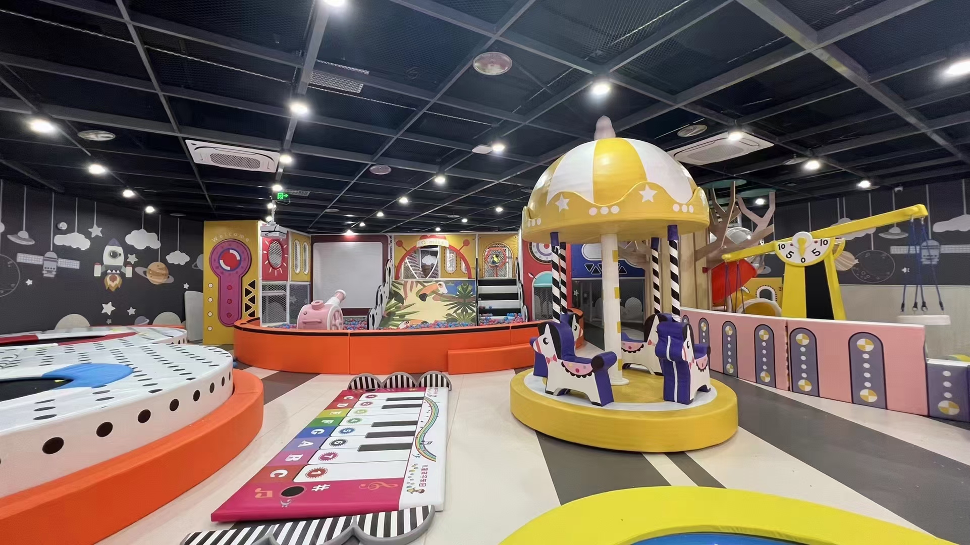 Jungle Theme House Ball Pool Soft Play Playground for Amusement Park or Shopping Mall