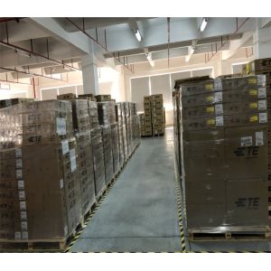 RL78 16 Bit Microcontroller IC 24MHz R5F10WMGAFB R5F10WMGAFA 128KB FLASH