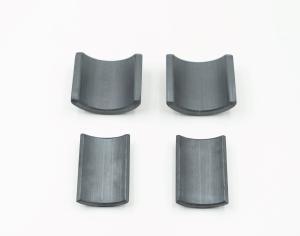 China Permanent Magnet Ferrite Tile For Home Mower Household Appliances Ferrite Magnets factory