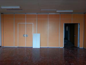 China Foldable Soundproof Material Operable Partition Walls For Restaurant Economical factory
