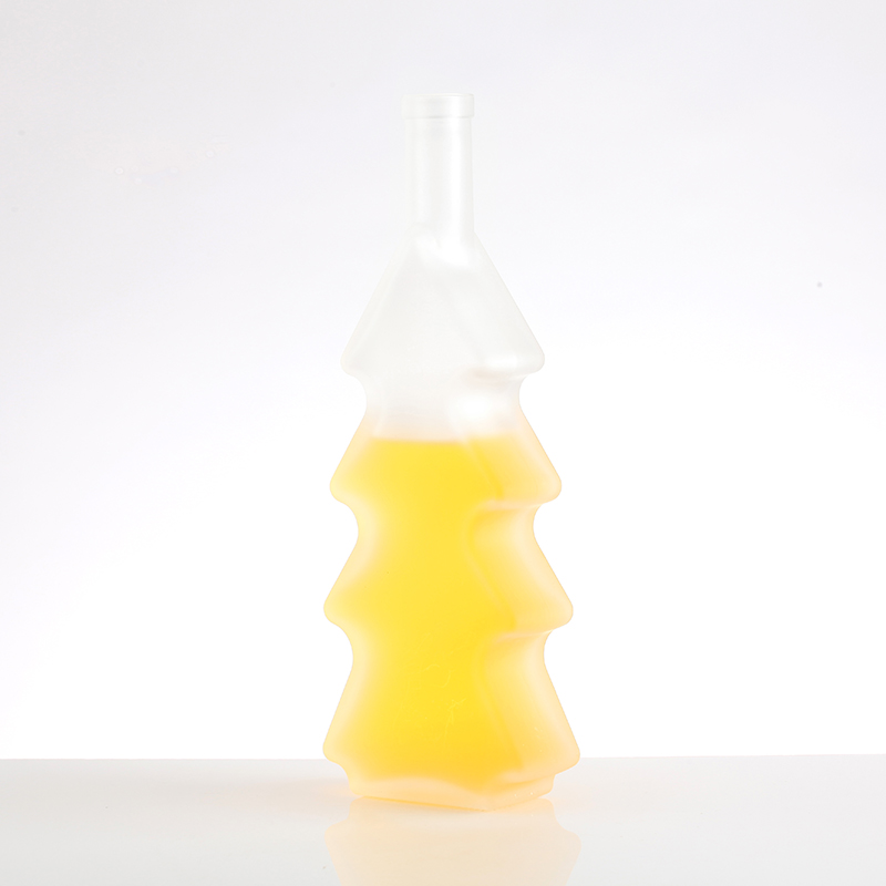 750ml Clear Glass Whiskey Vodka Bottle with Latest Design and Aluminum Plastic PP Collar