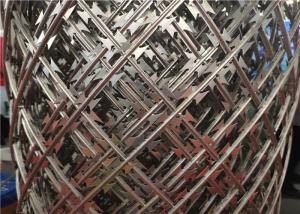 China Hot - Dipped Galvanized Welded Razor Wire Mesh Fence , Razor Wire Bunnings factory