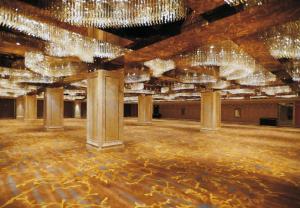 China Modern Chinese Culture Modern Hobby Lobby Chandelier For Banquet Hall factory