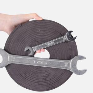 China Black Roll Flexible Magnetic Material For Magnetic Whiteboard Eraser Laminated With PVC/Paper factory