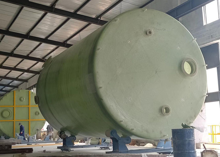 1.3CBM Water Tank FRP Vertical Storage Tanks OEM 1000*1740mm