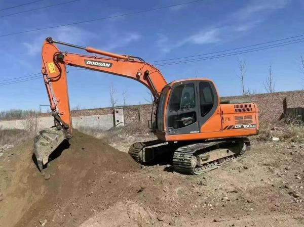 Used Doosan DX150LC Excavator 15Ton Capacity Full Service History Construction