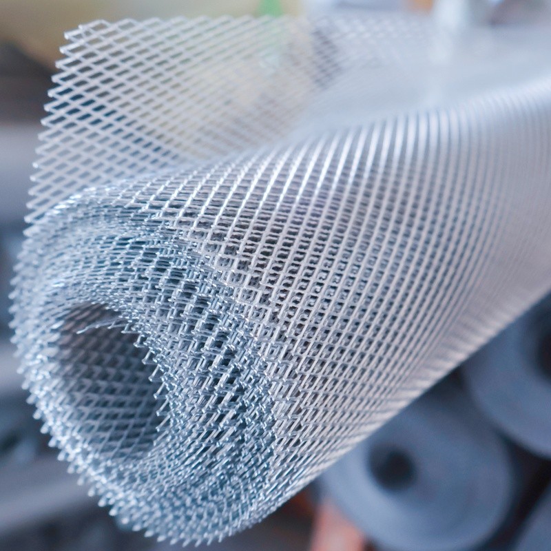 China Micro Small Hole Galvanized Expanded Metal Mesh Rolls Punching Process factory