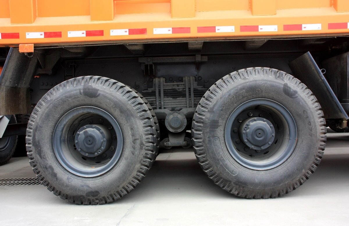Beiben 6x4 Tipper Used Dump Truck Euro 3 Weichai Engine 290 Hp Mining Use