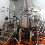 Toothpaste Production Vacuum Emulsifying Machine Shampoo Homogenizer 300L-3000L