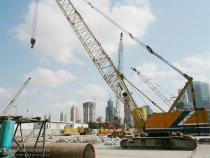 China 100T crawler crane kobelco 7100 Fully Hydraulic Crawler Crane factory