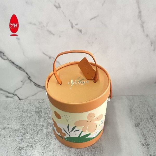 China White Black 350gsm Cardboard Cylinder Tube Box Bottle Packaging factory