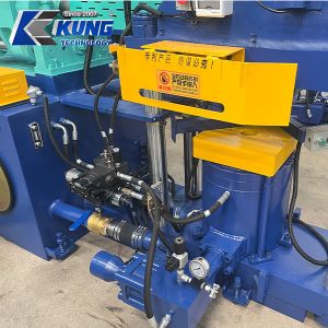 Automatic Plastic Shoe Making Machine Pvc Three Color Upper Molding