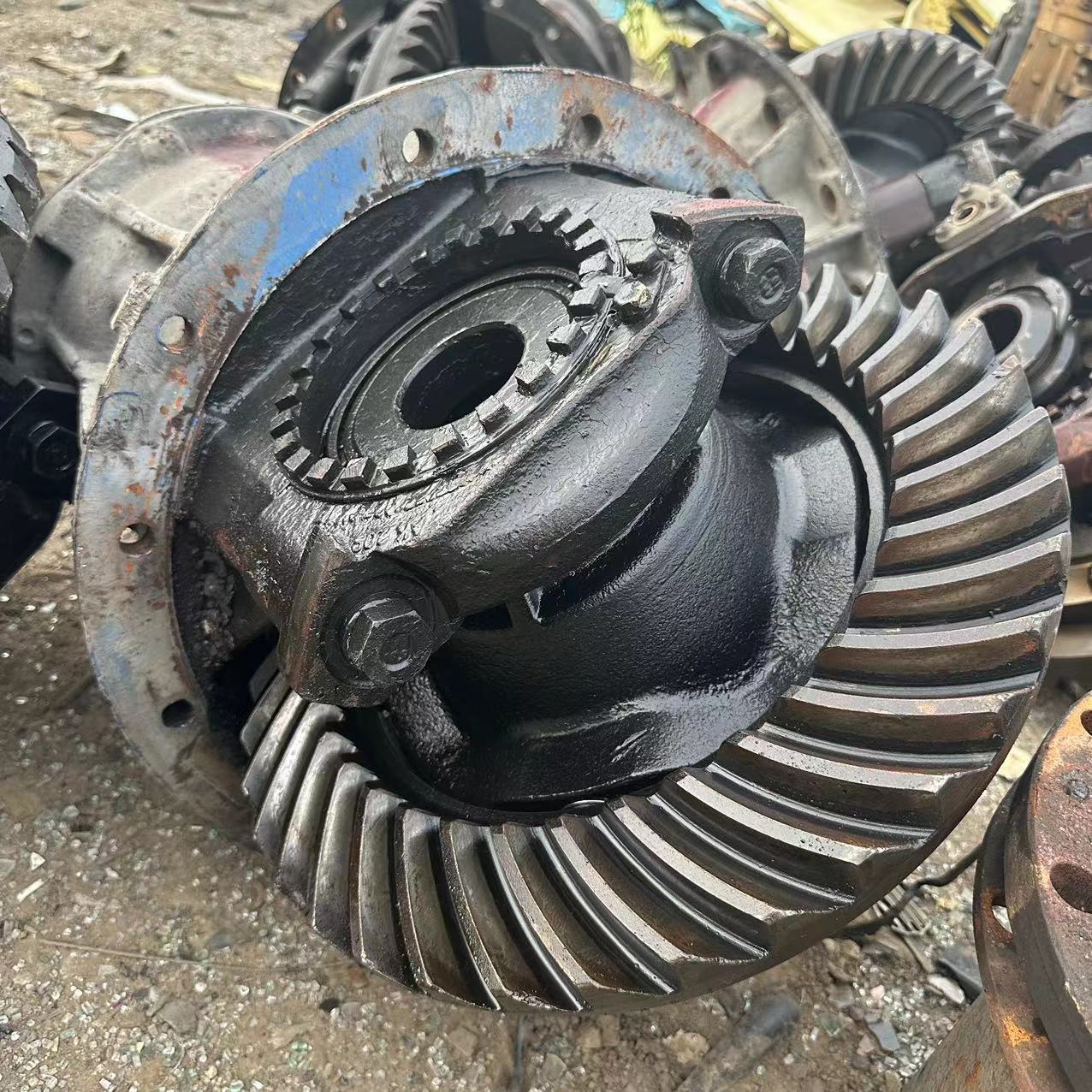 Secondhand Rear Axle Assembly Differential for TOYOUTA 7/37 8/39 8/41 Engine Code 9/41