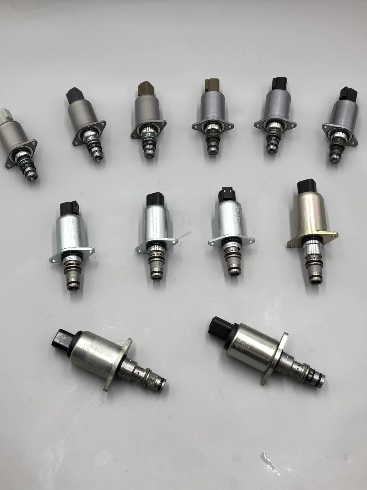 Proportional Pressure Reducing Solenoid Valve For Engineering Machinery Spare Parts