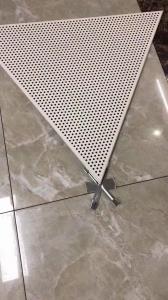 China 1.2mm Hole Diameter 304 Perforated Stainless Steel Mesh Sheet Punched Metal factory