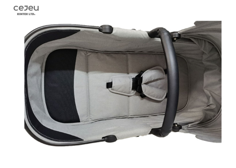 Lightweight Foldable Stroller With Harness Adjustable Seat Back
