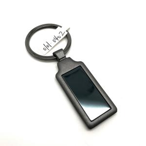 China Name Metal Keychain Holder Durable and Available for Purchase factory