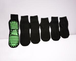 China Kids Knitted Trampoline Grip Socks Non Slip Socks Pilates Jump Town Socks For Activity Center factory