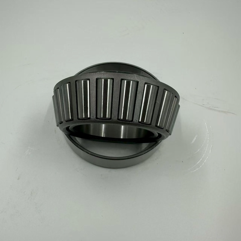 China 33215 Single Row Tapered Roller Bearing Automotive Power Transmission Component factory