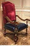 ISO9001 White Antique Hotel Furniture High Back Queen King Throne Chairs For