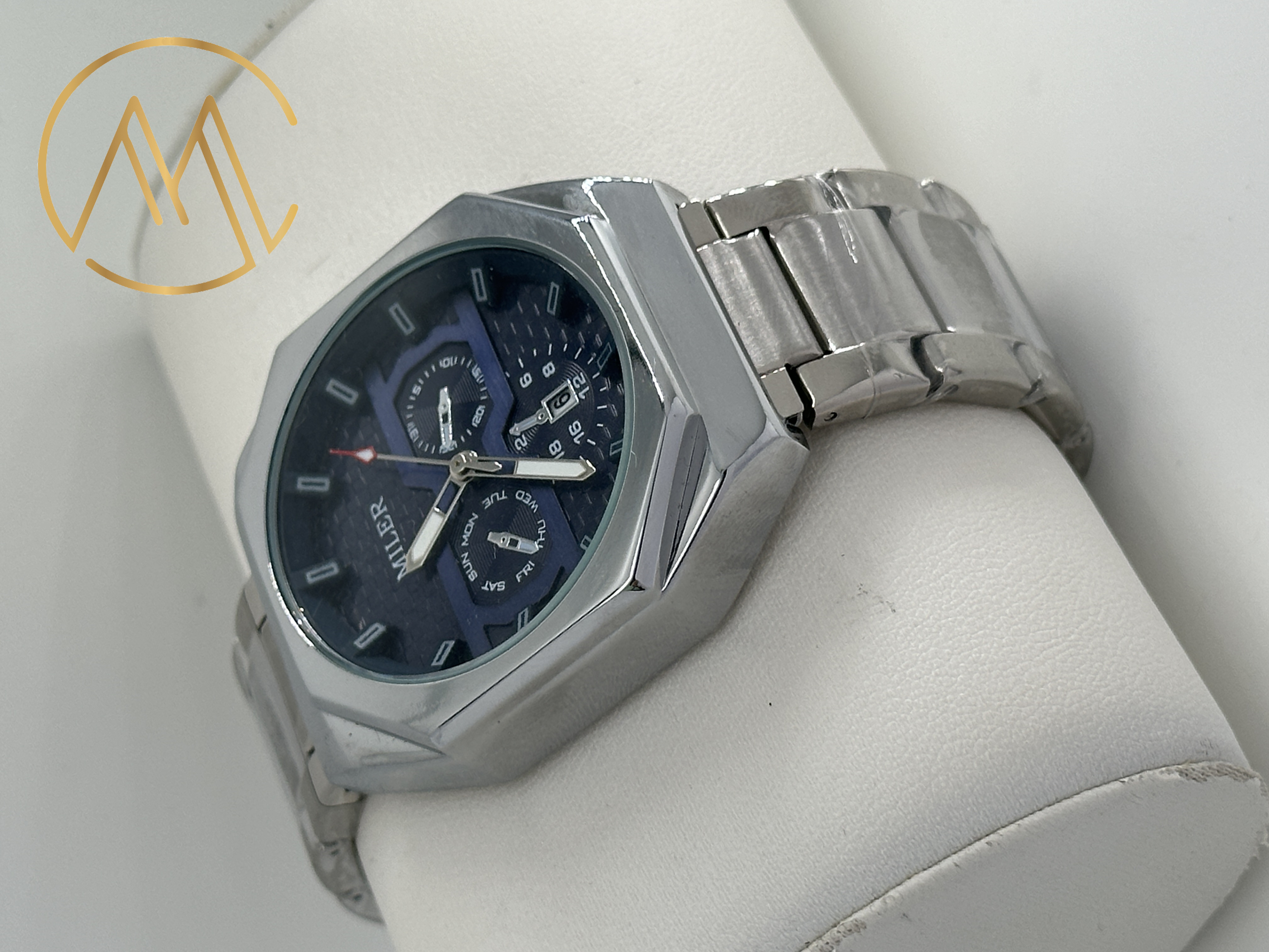 Luxury Women Fashion Casual Gift Watches Women′ S Quartz Clock Man Leather Strap Sports Wrist Watch