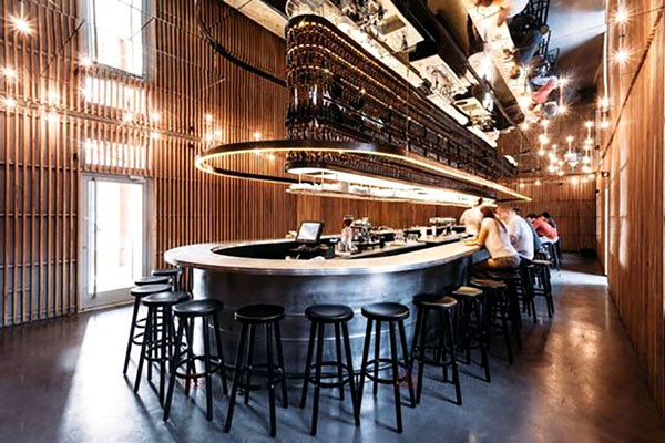 China Special Shape Wine Cellar Racks Wall Mounted Matt Black factory