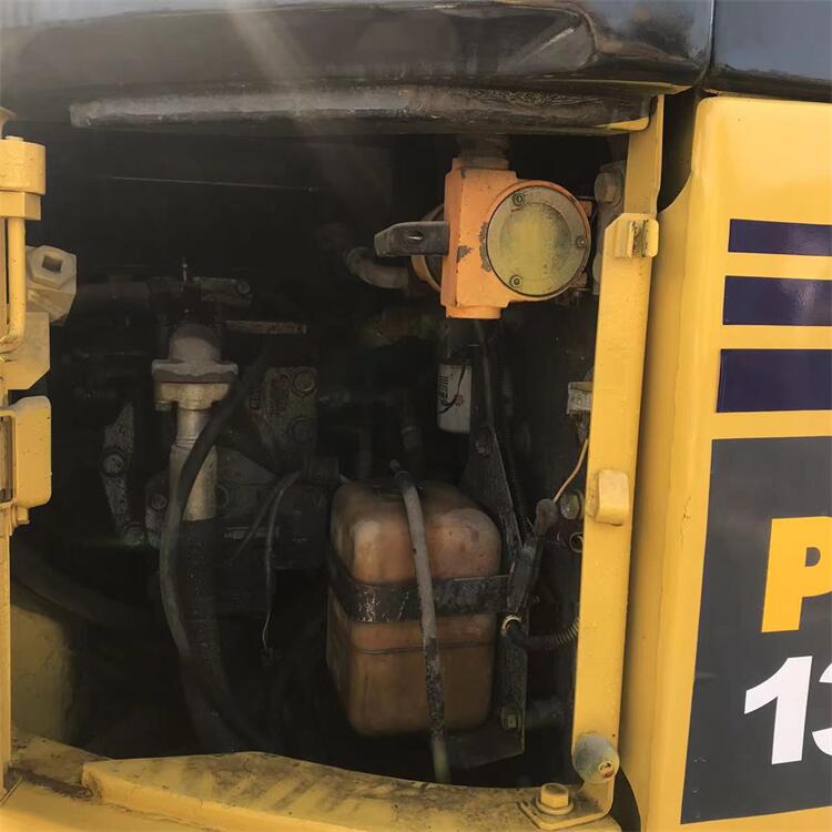 Original Hydraulic Valve Komatsu 13t Excavator PC138us-2 with 13400KG Operating Weight