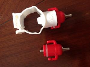 China Veterinary chicken nipple drinker factory