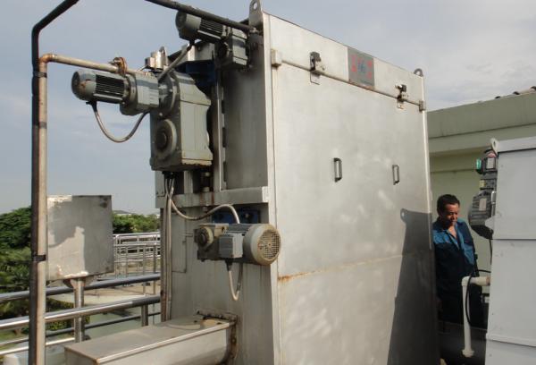 Automatic Solid Liquid Separator Water Purification Screening Motorized