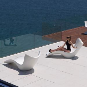 China Home Garden Fiberglass Resin Furniture Tables And Chairs Sets factory