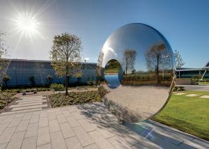 China Morden Highly Polished Stainless Steel Sculpture Torus For Lawn Featuring factory