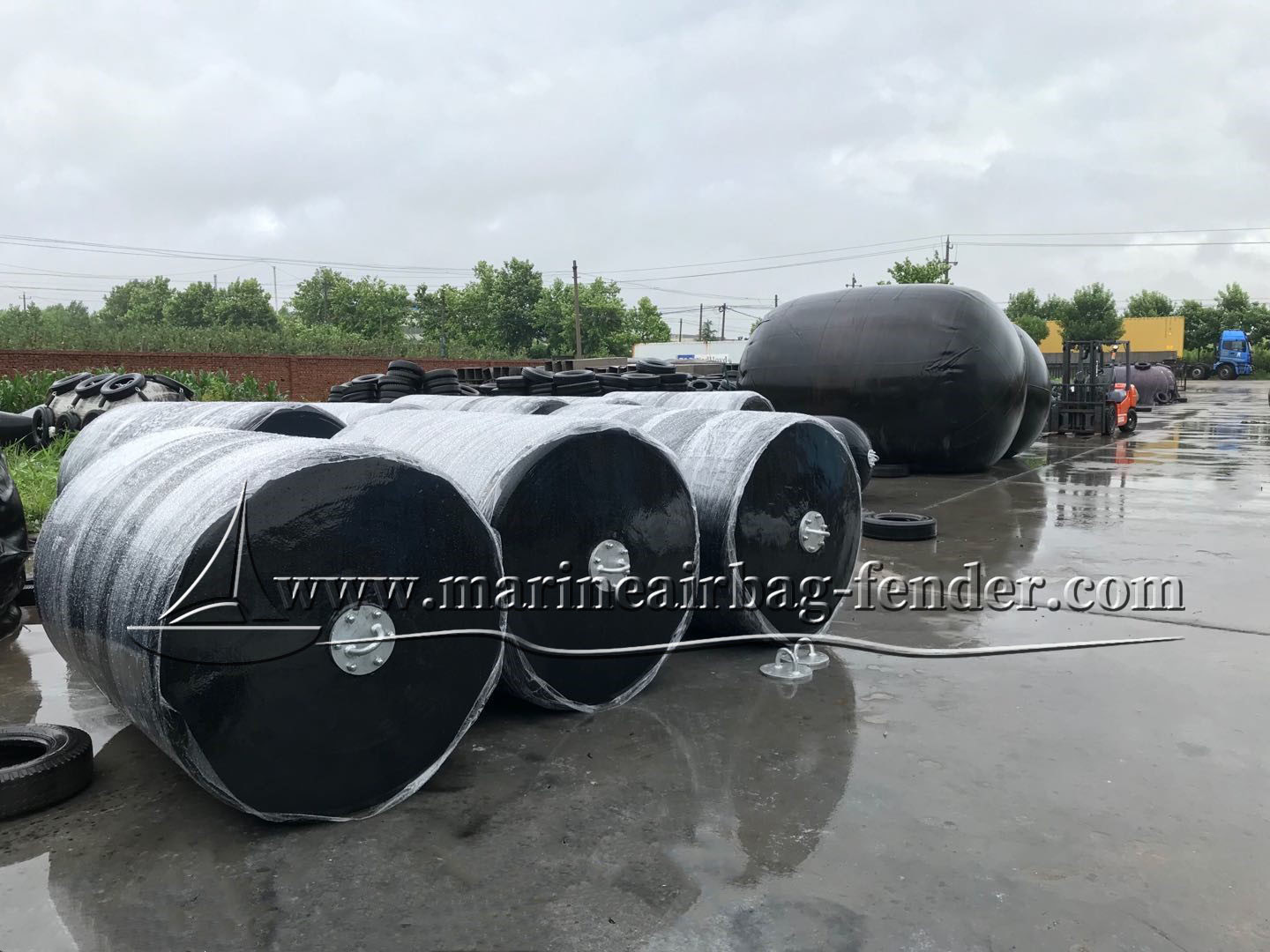 Customized Marine Protection EVA Foam Fender Polyurethane Skin With Excellent Weather Resistance