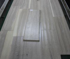 China handscraped White Oak Engineered Flooring with white washed surface factory