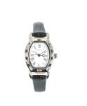 Modern comfortable Leather Band Quartz Watch Engraved Logo Case Back