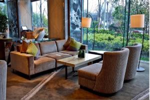 China Top Grade Hotel Lobby Seating Sofa Sets Suitable ODM OEM Accepted factory