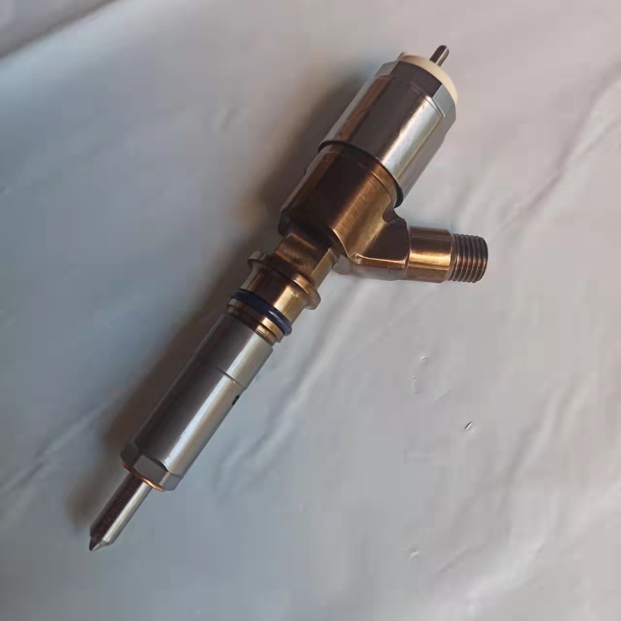 Common Rail Injector 326-4700 3264700 32F61-00062 10R-7675 10R7675 CAT 320D Parts C4.4 C6.4 C6.6 Engine