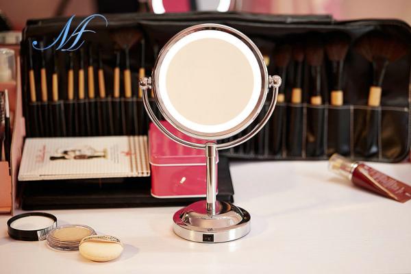 LED makeup mirror light double sided battery charge 1X/5X magnifying desktop
